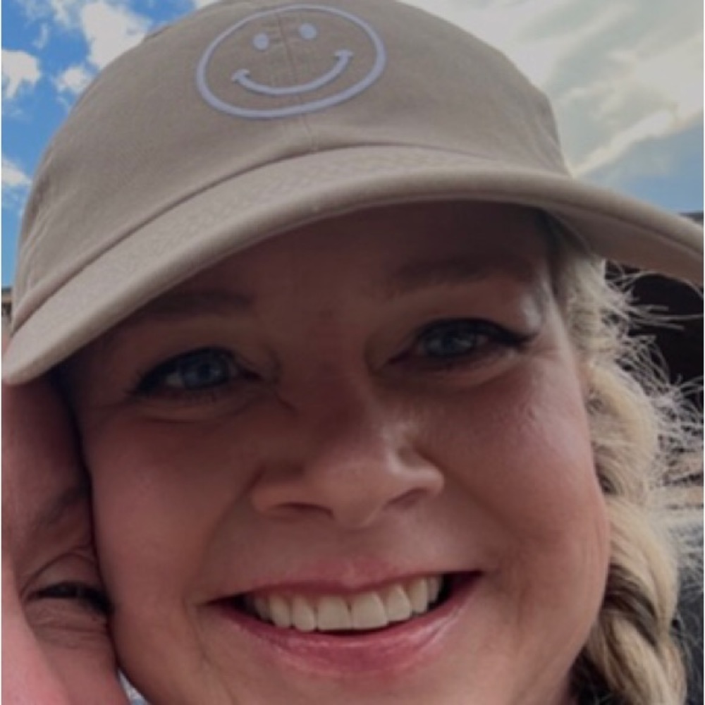Meet your Posher, Marlita
